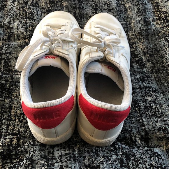 NIKE MEN'S SIZE "9.5" - Picture 1 of 2